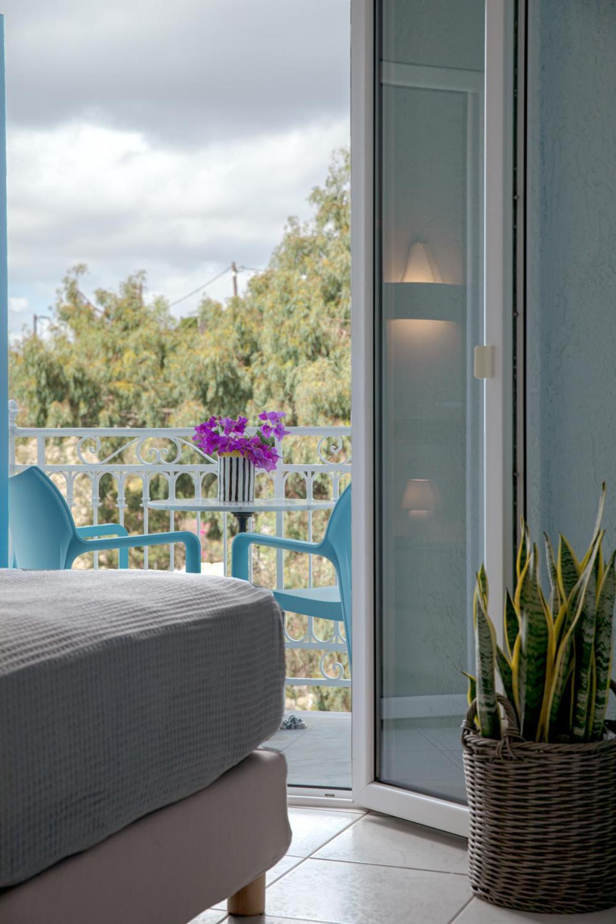 Aneroussa Beach Hotel Batsi  Bagian luar foto