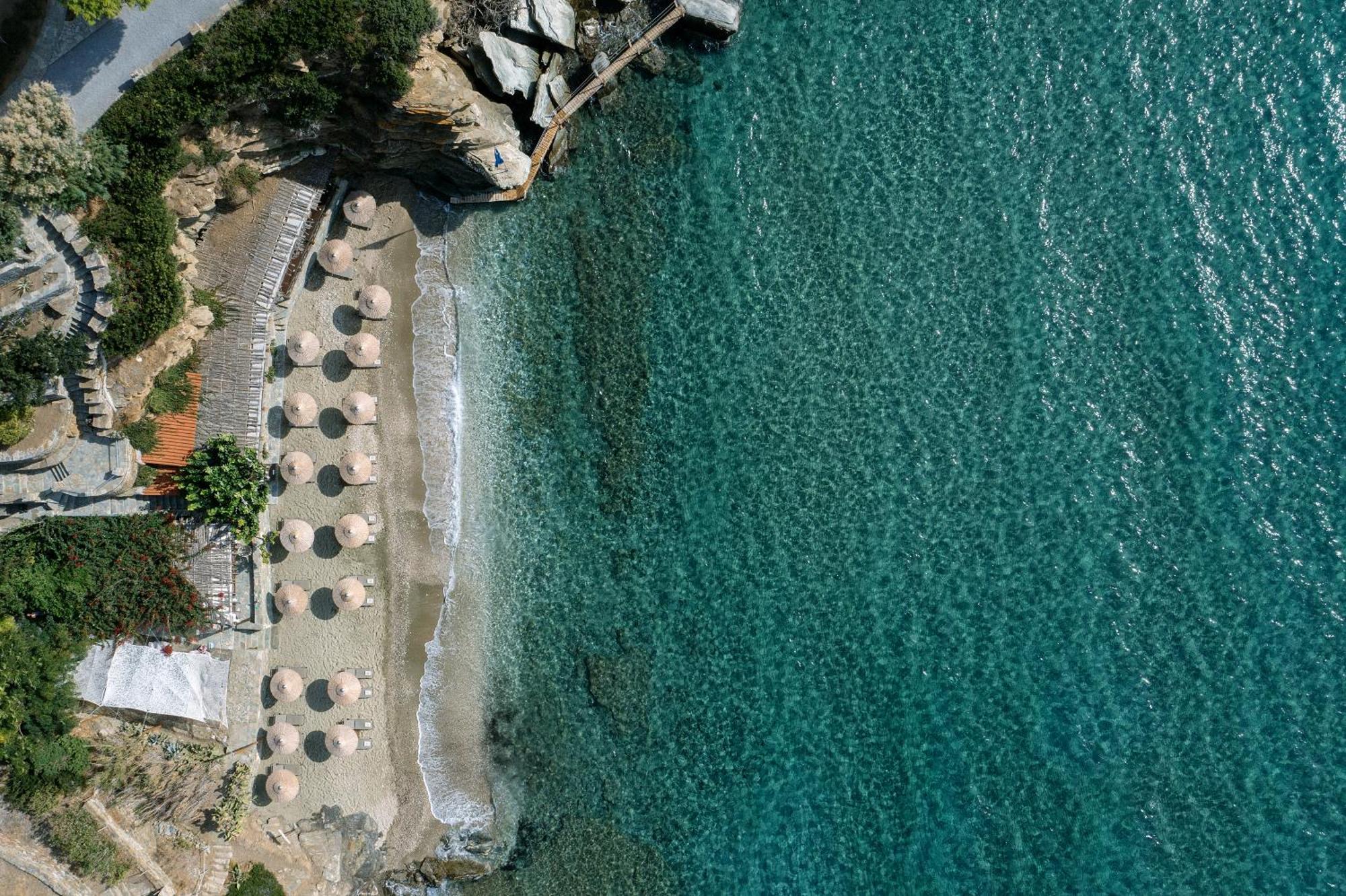 Aneroussa Beach Hotel Batsi  Bagian luar foto