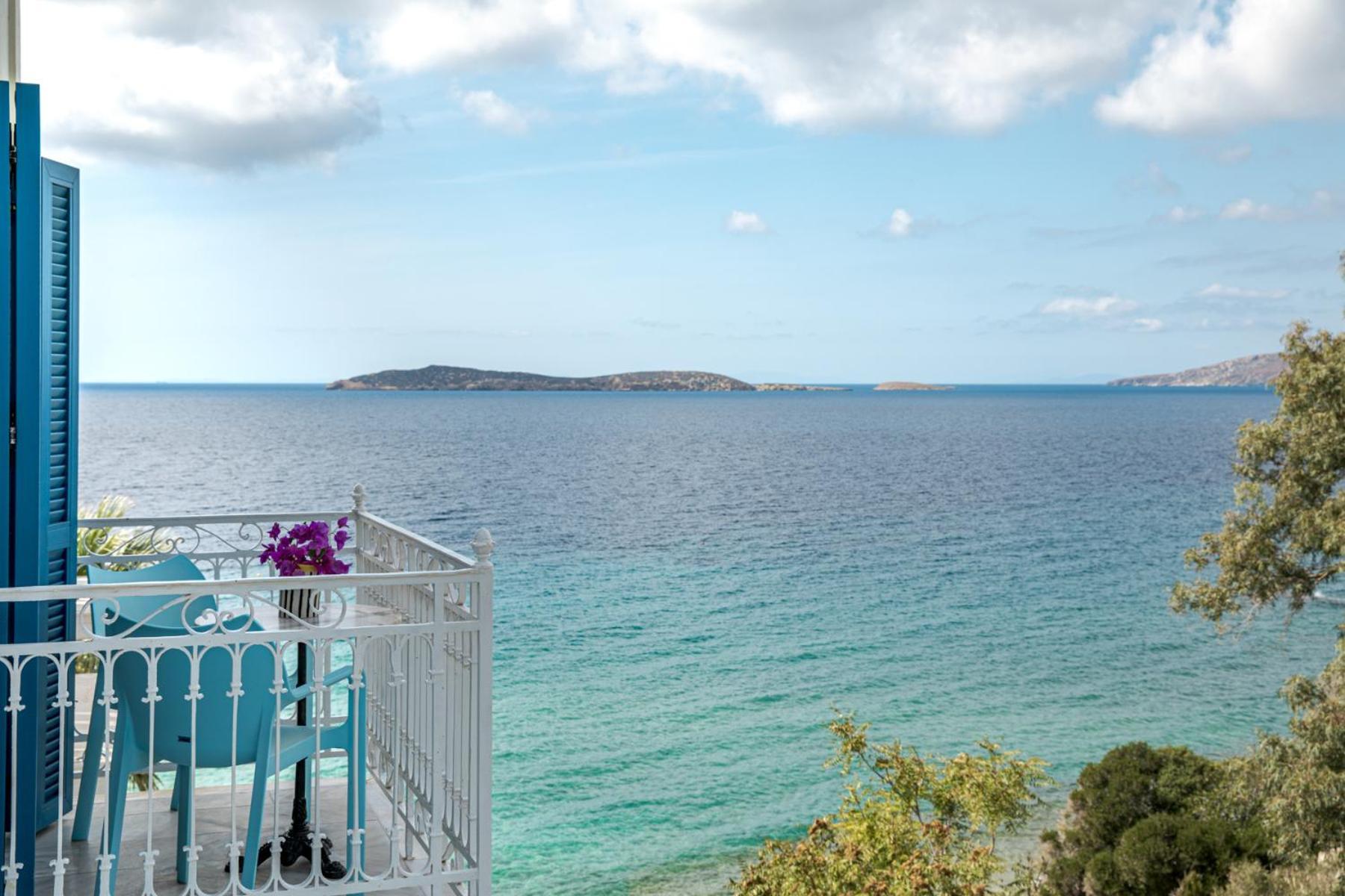 Aneroussa Beach Hotel Batsi  Bagian luar foto