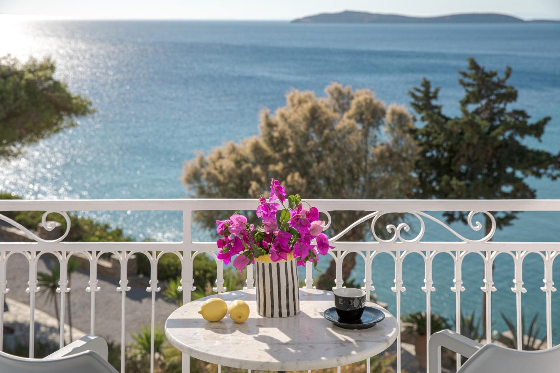 Aneroussa Beach Hotel Batsi  Bagian luar foto