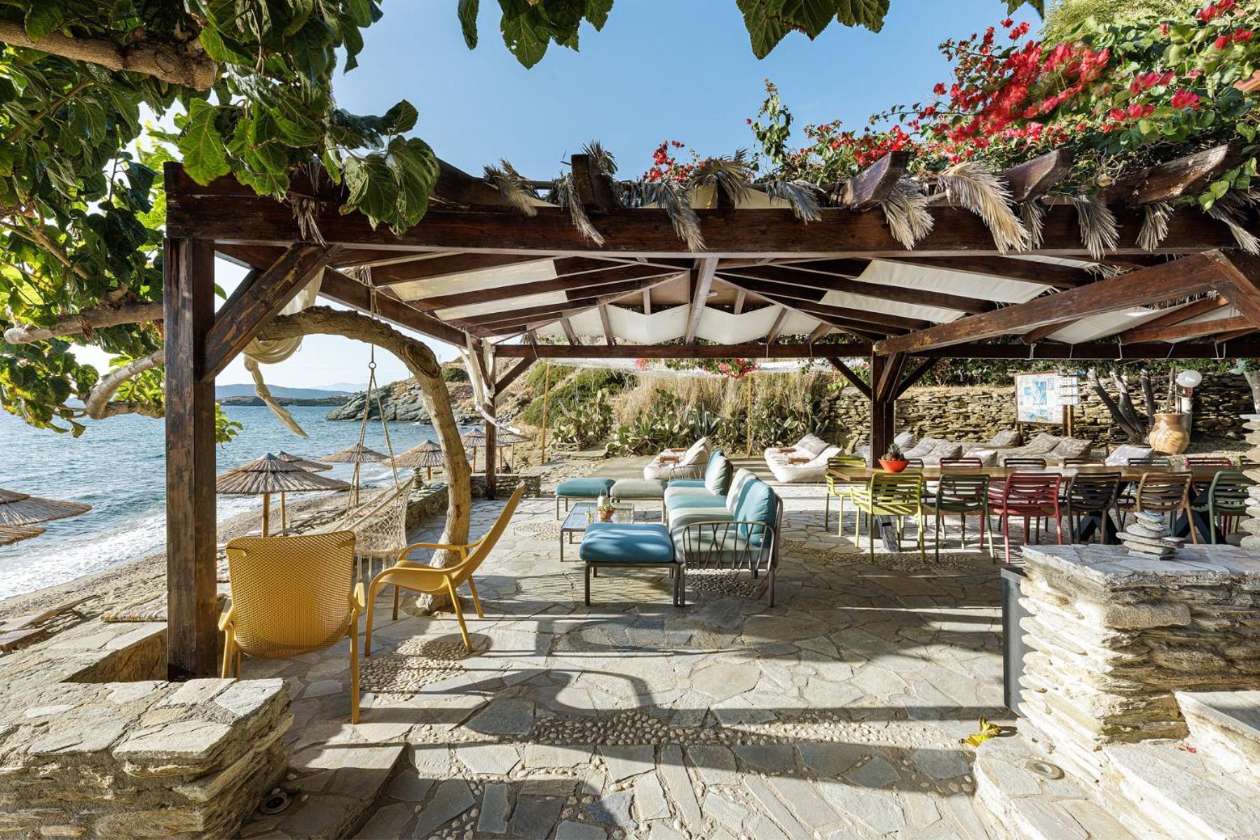 Aneroussa Beach Hotel Batsi  Bagian luar foto