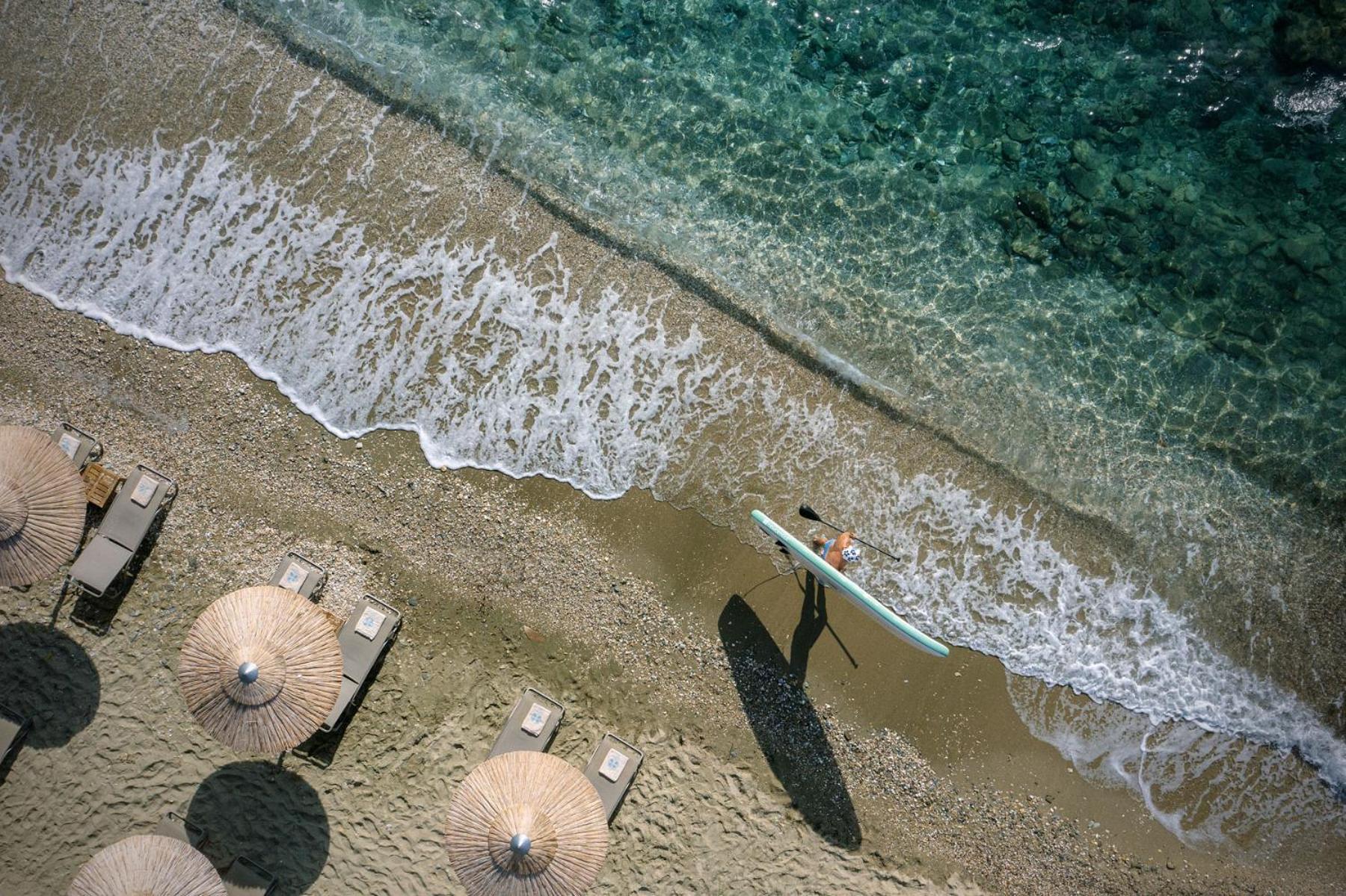 Aneroussa Beach Hotel Batsi  Bagian luar foto