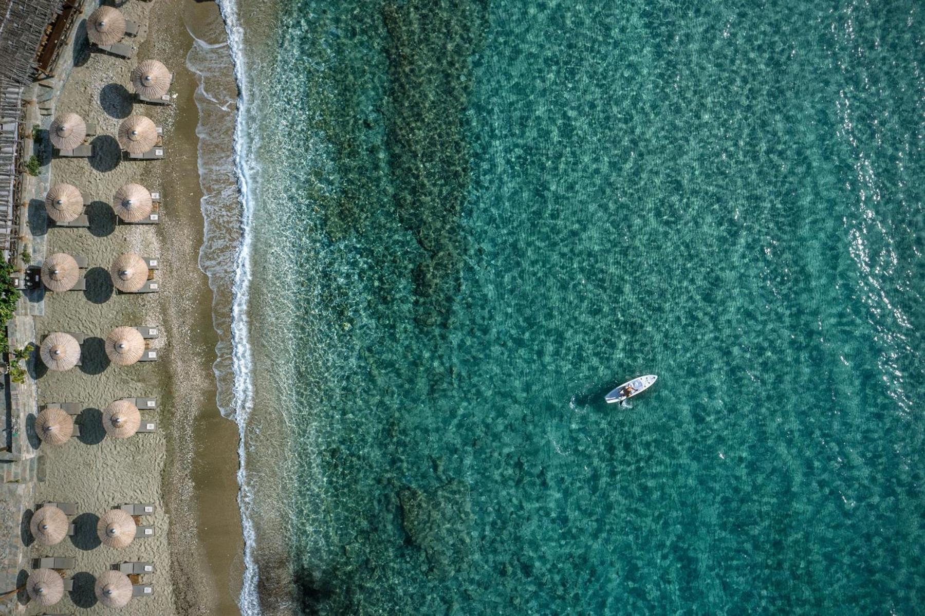 Aneroussa Beach Hotel Batsi  Bagian luar foto