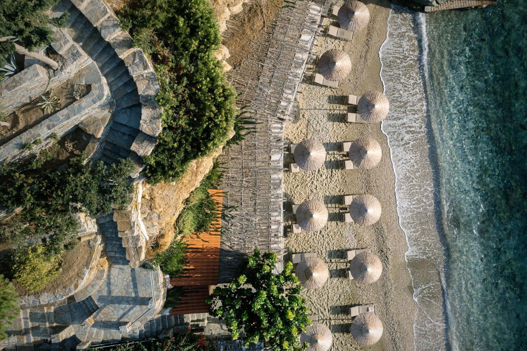 Aneroussa Beach Hotel Batsi  Bagian luar foto